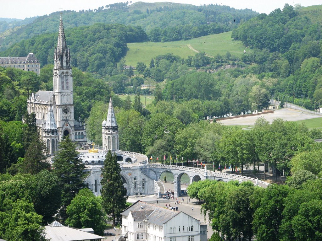PEREGRINAÇÃO AOS SANTUÁRIOS FRANCESES